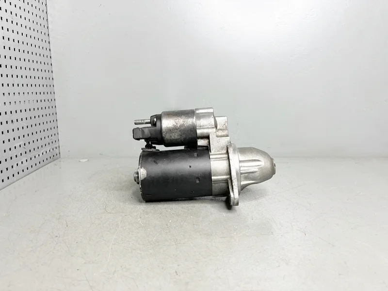 Стартер BMW E81 E87 E88 E90 E92 E93 E60 E65 E70 E71 E83 E84 F01 F10 F20 