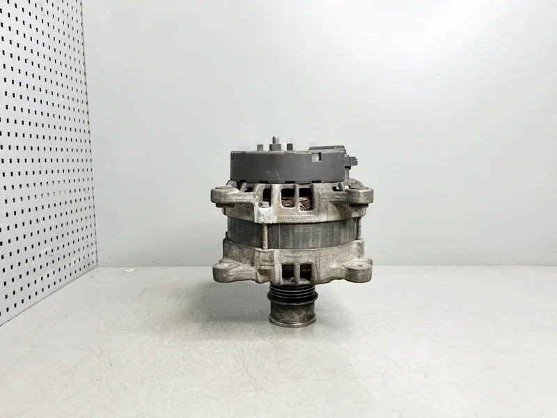 Генератор Skoda Octavia, VW Golf VII, Polo