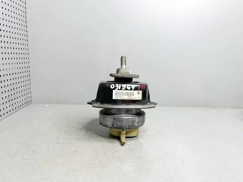 Опора двигателя левая BMW F15 F16