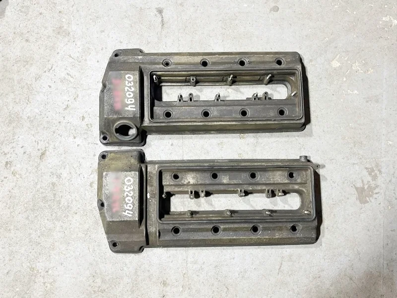 Клапанная крышка левая правая BMW E38 E39