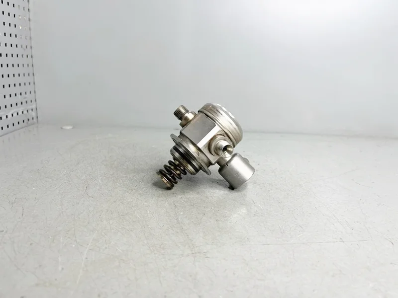 Насос высокого давления ТНВД BMW F07 GT, F10 F12 F01 F02 E70 E71