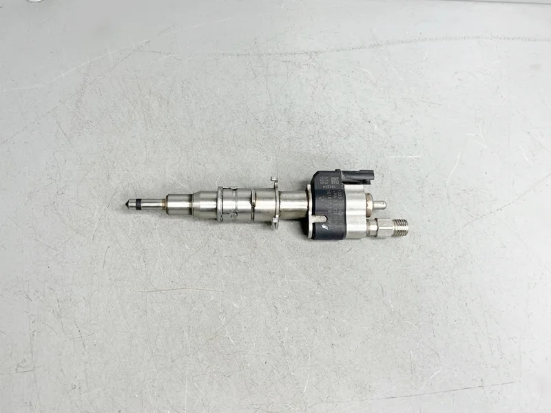 Форсунка инжекторная электрическая BMW E82 E90 E60 F10 F07GT F01 E70 E71, Z4 E89