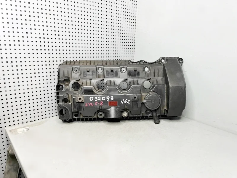 Клапанная крышка BMW E60 E61 E63 E65 E66 E53 E70