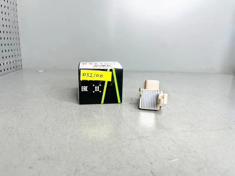 Реле-регулятор генератора Hyundai, KIA