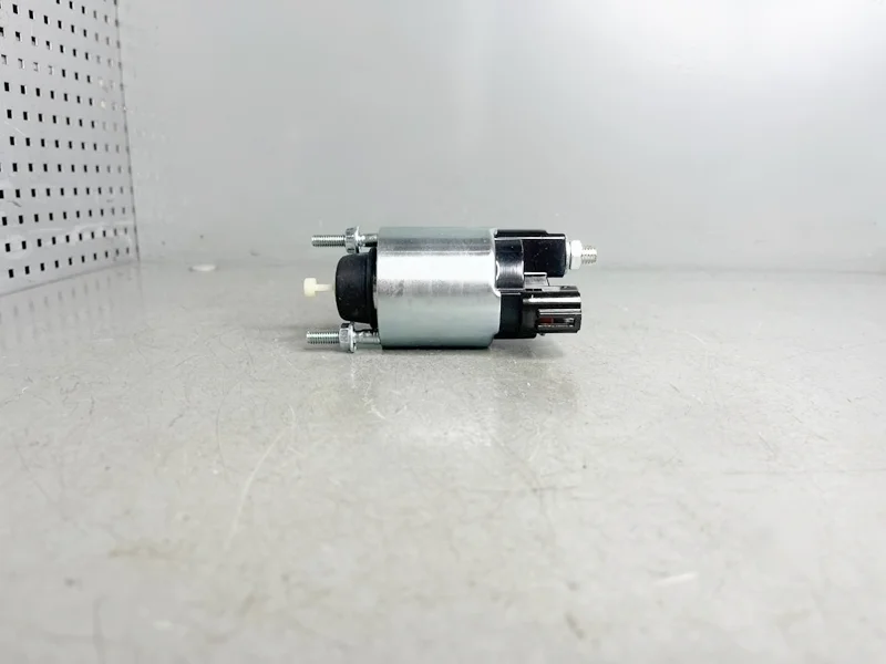 Втягивающее реле стартера KIA