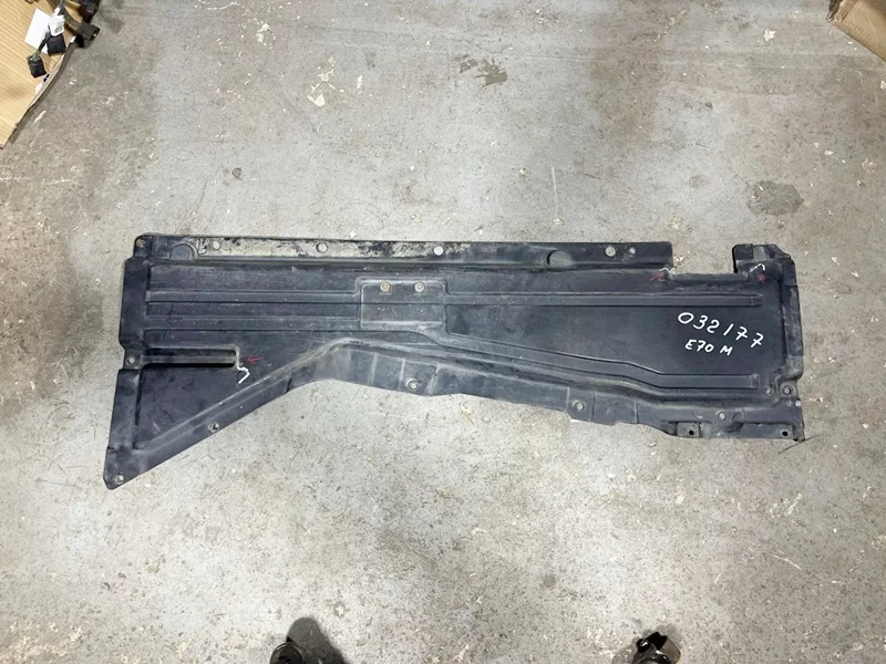 Защита днища антигравийная правая BMW E70 E71