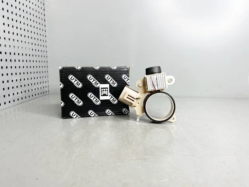 Реле-регулятор генератора Hyundai