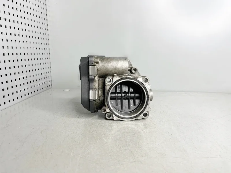 Заслонка дроссельная BMW E70 E71 F07 GT, F10 F06 F12 F01 F02 F15 F16 F85 F86