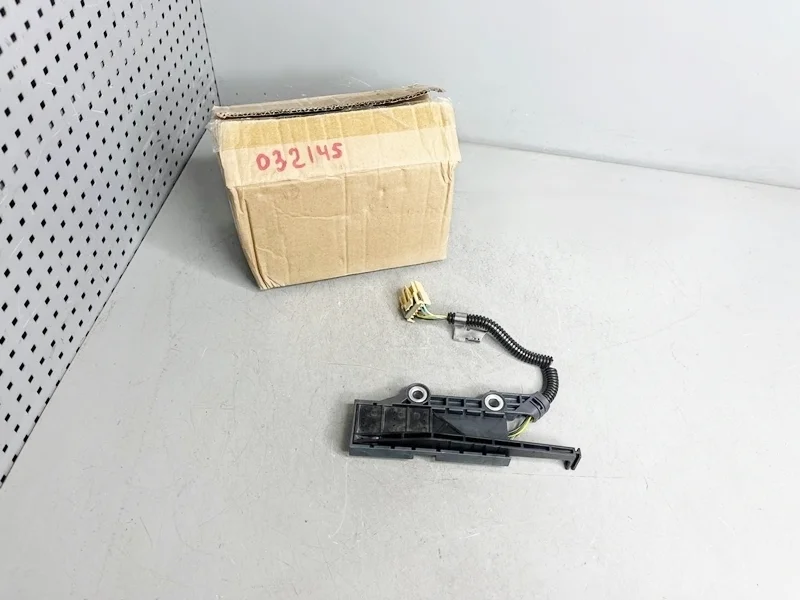 Датчик положения селектора АКПП BMW E81 E82 E87 E88 E90 E91 E92 E93 E84 E83