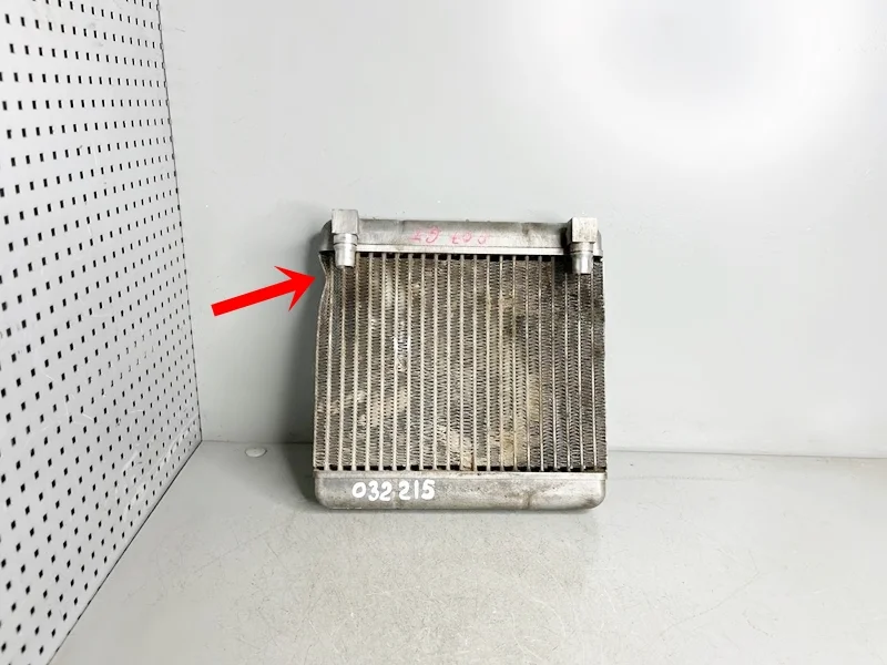 Радиатор масляный BMW F01 F02 F06 F07 GT, F10 F12 