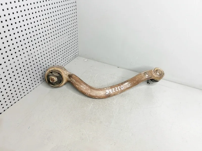 Рычаг передний правый верхний BMW E70 E71