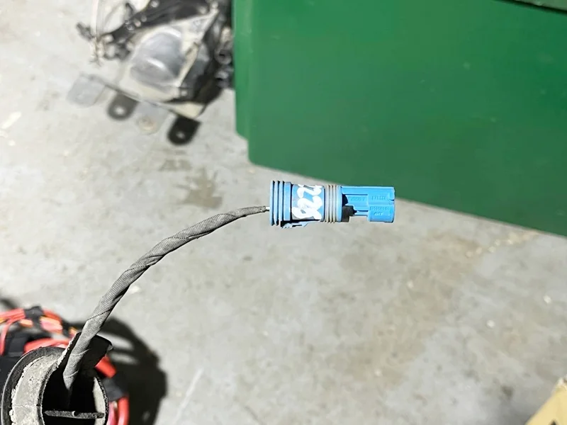 Разъем датчика ABS BMW E81 E82 E87 E90 E92 E39 E38 E60 E65 E53 E84, Mini Cooper R50 R52 R53