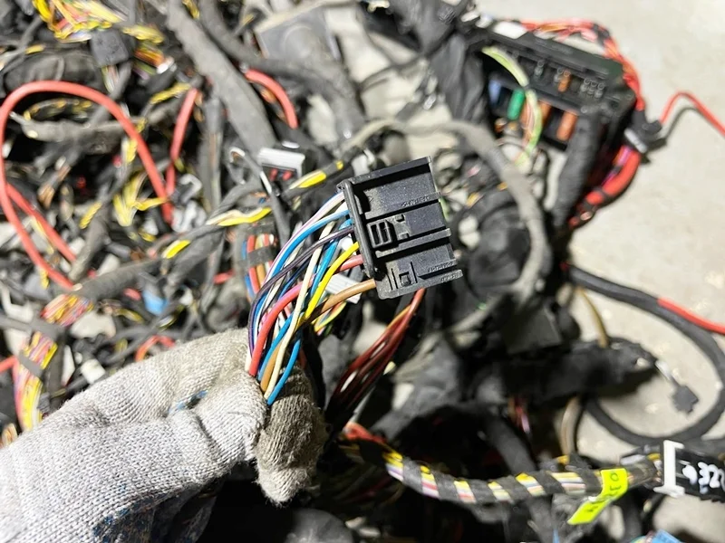 Разъем BMW E60 F11 E65 E66 E53, Mini Cooper R55 R56 R60 R61 