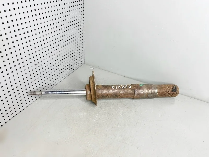 Амортизатор передний правый BMW E60