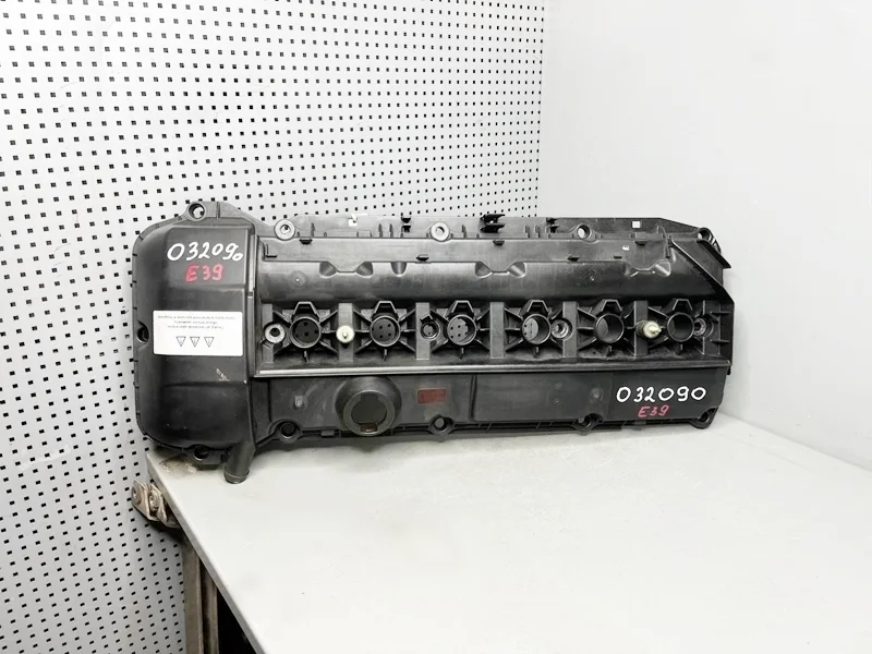 Клапанная крышка BMW E46 E39 Е60 E65 Е83 E53 Е85
