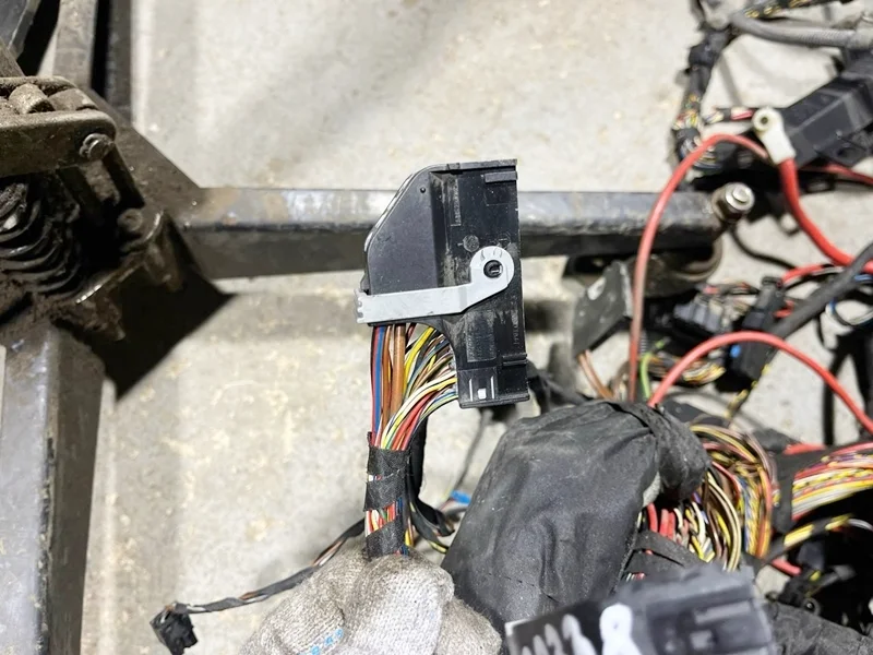 Разъем BMW E60