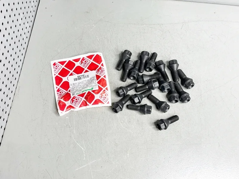 Болт колесный BMW E81 E87 E36 E46 E90 E34 E39 E60 E38 E65 E84 E53 