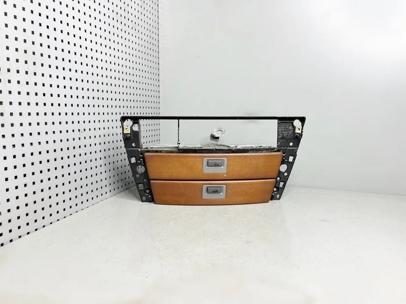 Ящик передней консоли BMW Е65