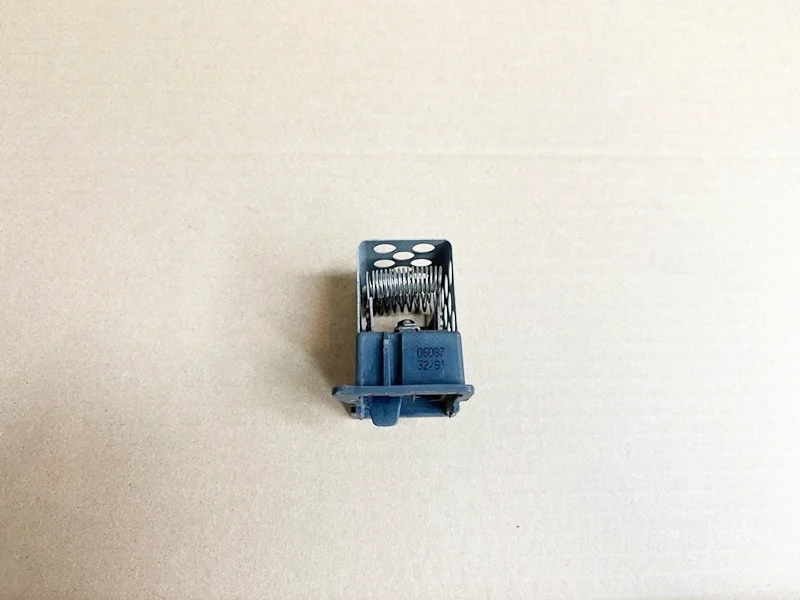 Резистор отопителя BMW Е36