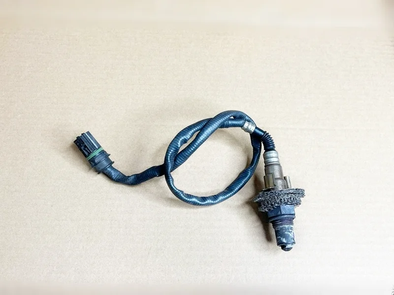 Датчик кислородный BMW F01 F02 F06 F07 F10 E70 E71 F15 F16