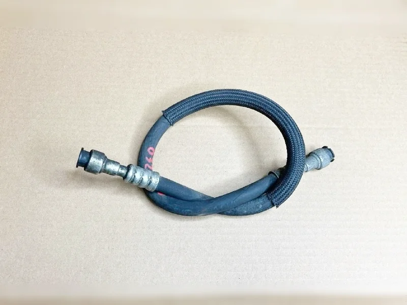 Шланг топливный BMW E53