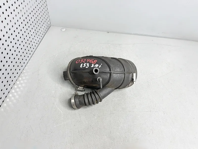 Патрубок воздушного фильтра BMW E53