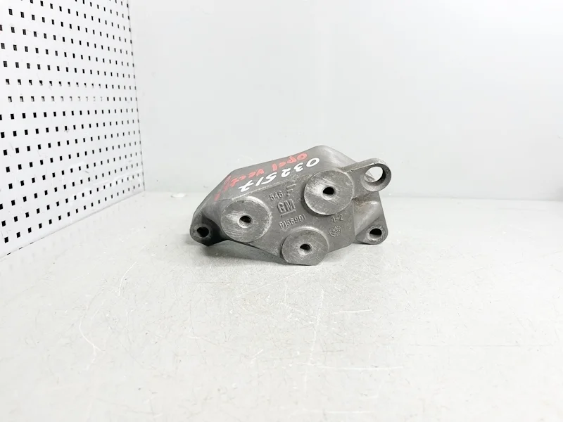 Кронштейн КПП Opel Signum, Vectra C, SAAB 9-3