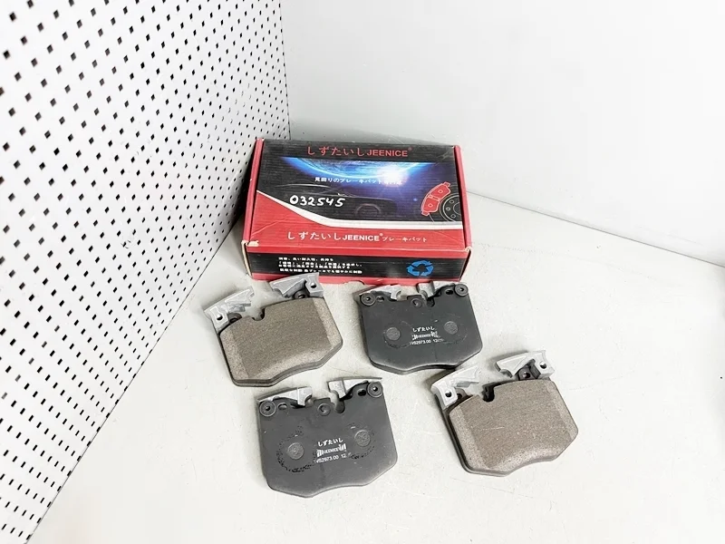 Тормозные колодки передние BMW G20 G21 G30 G31 G32 G11 G12 G14 G15 G16 G01 G02 G05 G06 G07 G29