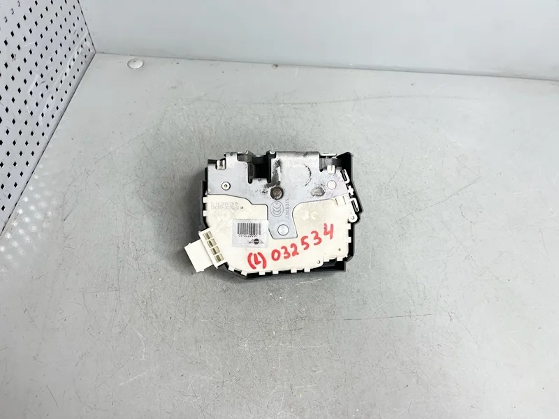 Замок двери передний левый Mini Cooper R50 R52 R53 R55 R56 R57 R58 R59