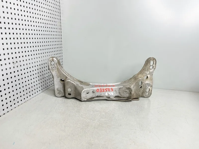 Кронштейн АКПП BMW E46