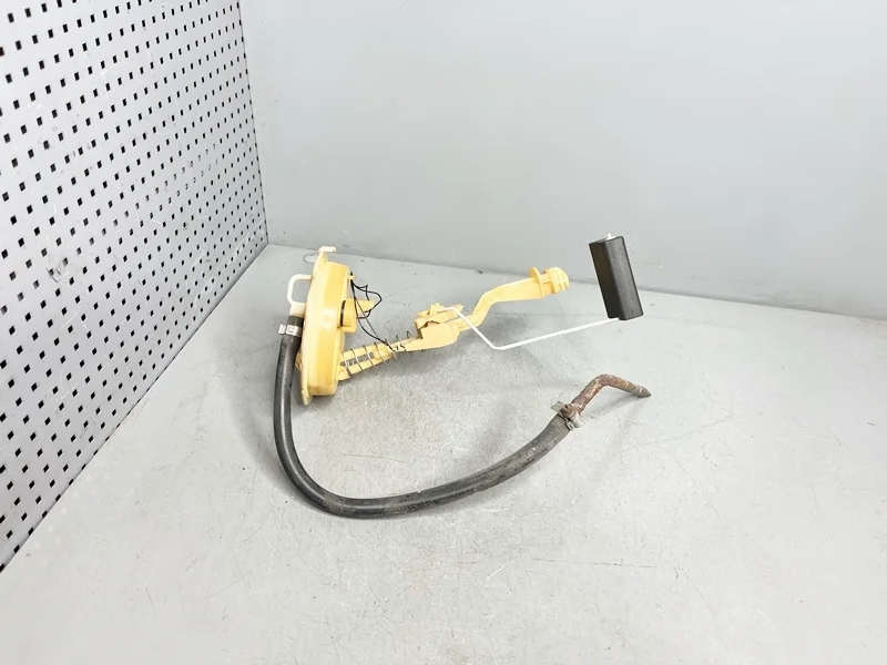 Датчик уровня топлива левый BMW Е39