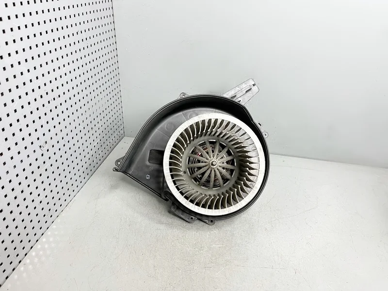 Моторчик печки Audi A1 A2, Skoda Fabia, Rapid, VW Polo