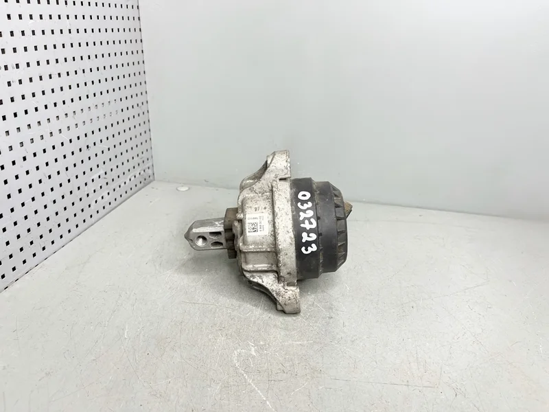 Опора двигателя левая BMW F01 F02 F06 F07 F10 F11 F12 