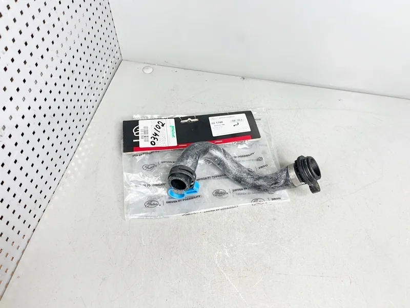 Патрубок системы охлаждения BMW F20 F22 F30 F34 F32 F36 F07 F10 E84 F15 F16 F25 F26