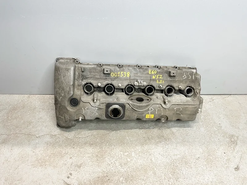 Клапанная крышка E87 E90 E60 E63 E64 E65, Z4 E85 E86