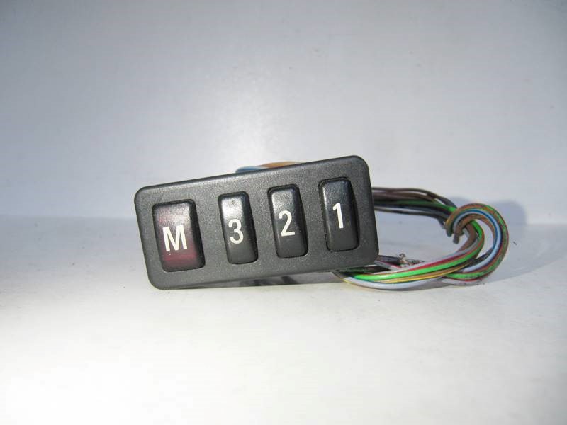 Кнопка памяти сидений BMW Е39 Е38