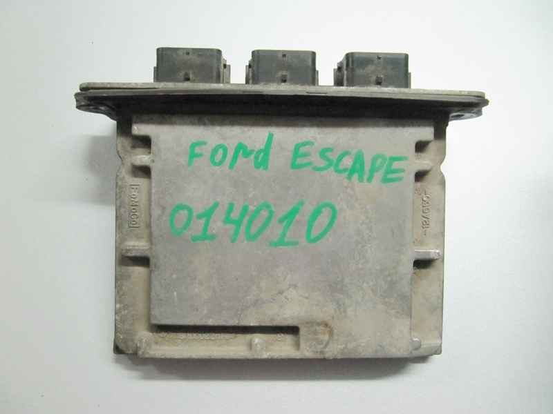 Блок управления двигателем Ford Escape