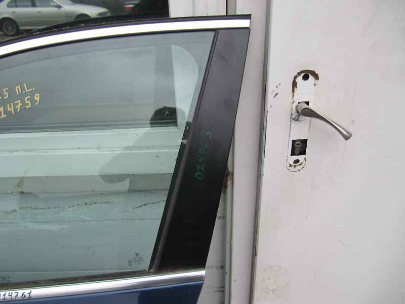 Молдинг двери передний левый BMW F25