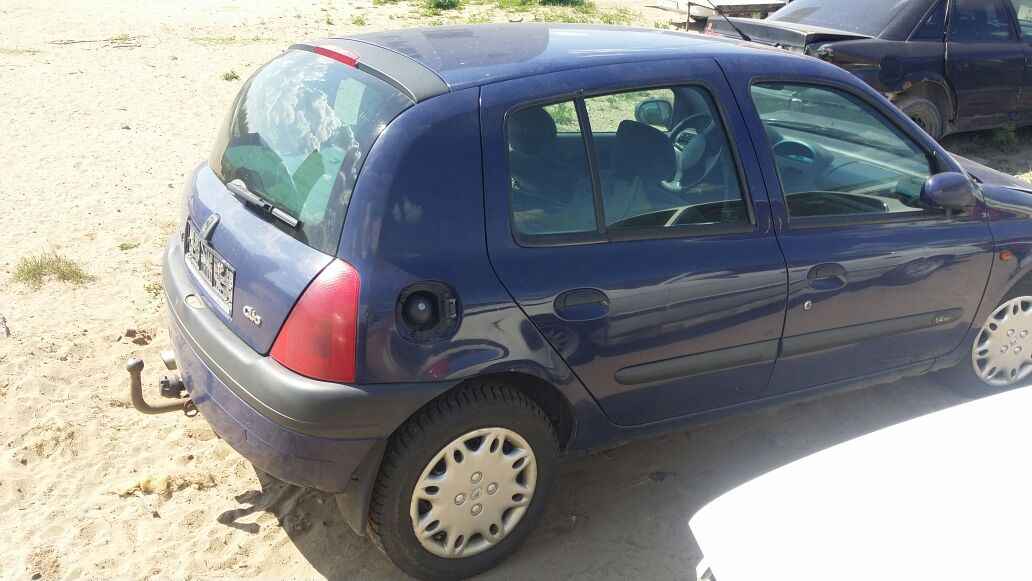 Renault Clio 1.4i 16V (98 л.с.) МКПП, 2001 г.