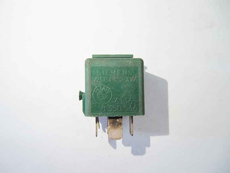 Реле CD-чейнджера BMW E31 E32 E34 E36 E38 E39 E46 E60 E61, Z3 E36