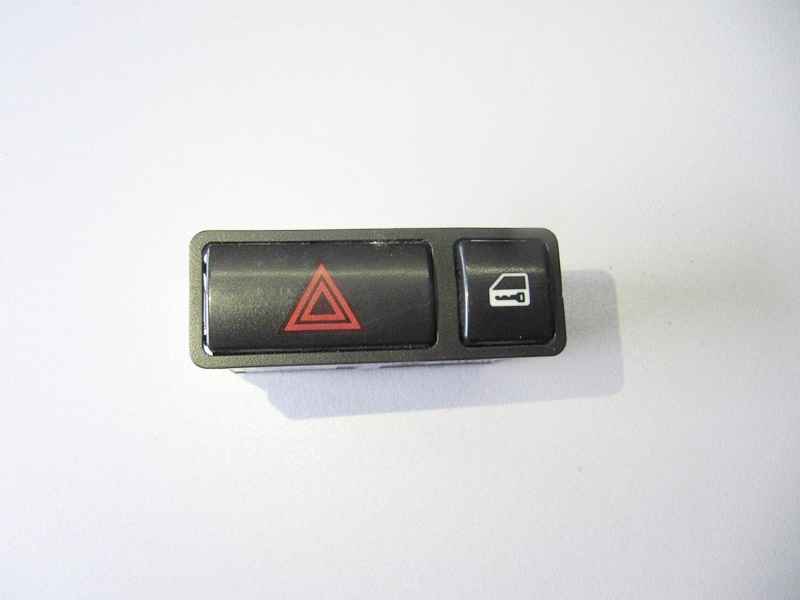 Кнопка аварийной сигнализации BMW Е46 Е53 Е85 Е86