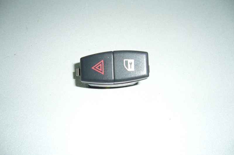 Кнопка аварийной сигнализации BMW Е60 Е63 Е84 Е83 Е70 Е71 Е89