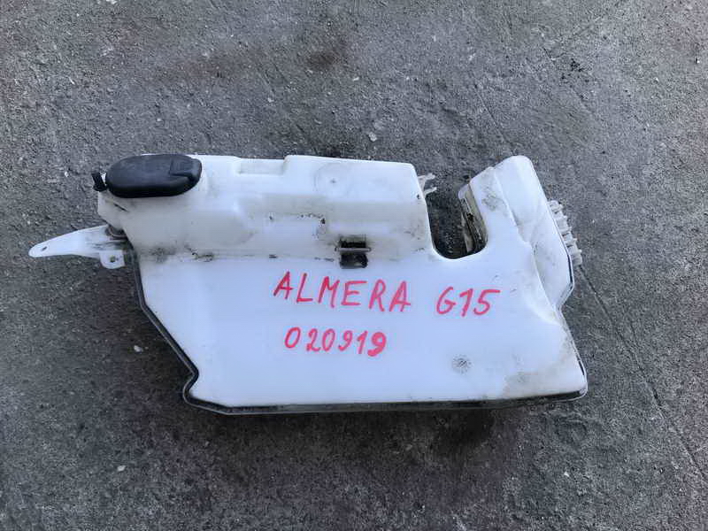 Бачок омывателя лобового стекла Nissan Almera G15