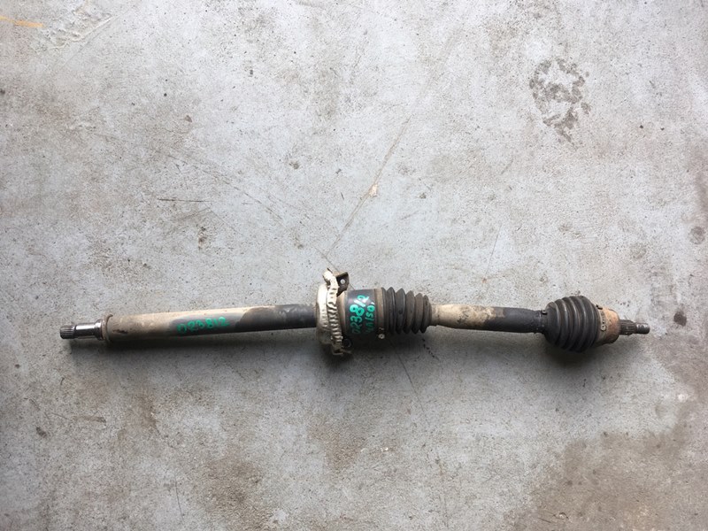 Полуось передняя правая Mercedes A140/160 W169, W245