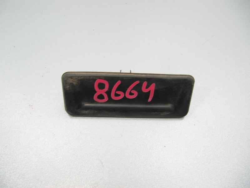 Кнопка открывания багажника Skoda Octavia A5 (1Z-)