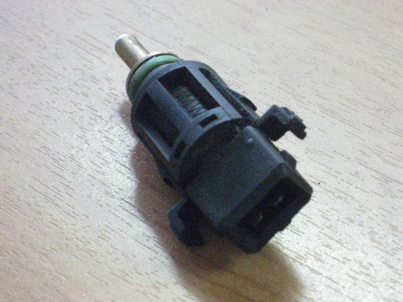 Датчик температуры BMW E39 E46 E60 E38 E90 E92 E53 E83 E70 E71