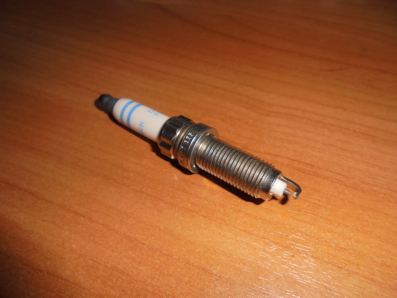 Свеча зажигания BMW F20 F30 F34 F35 F10 F25 F15 F16 F26