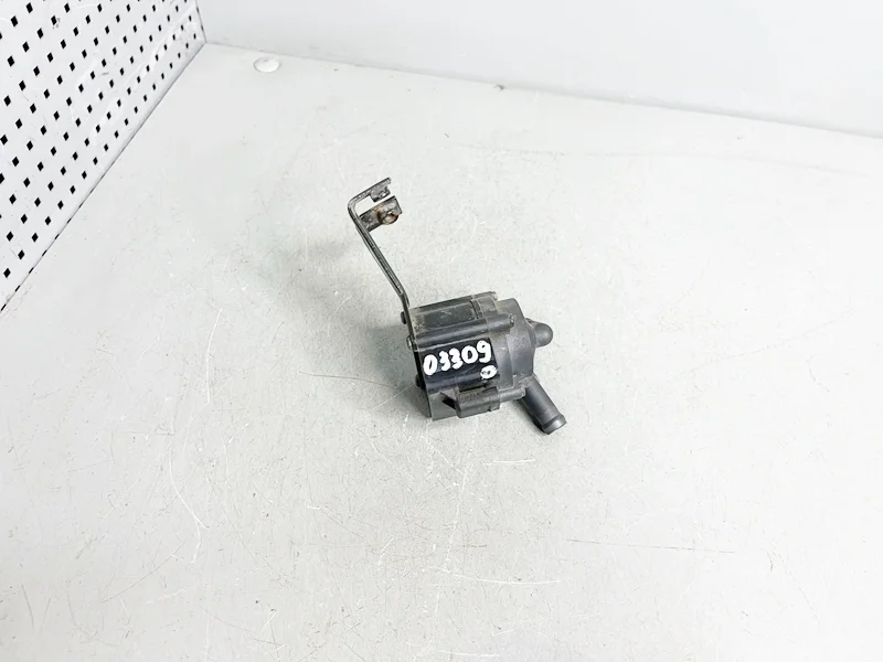 Насос водяной (доп. помпа) BMW E70 E71 F01 F02 F06 F07 GT, F10 F11 F12 F15 F16
