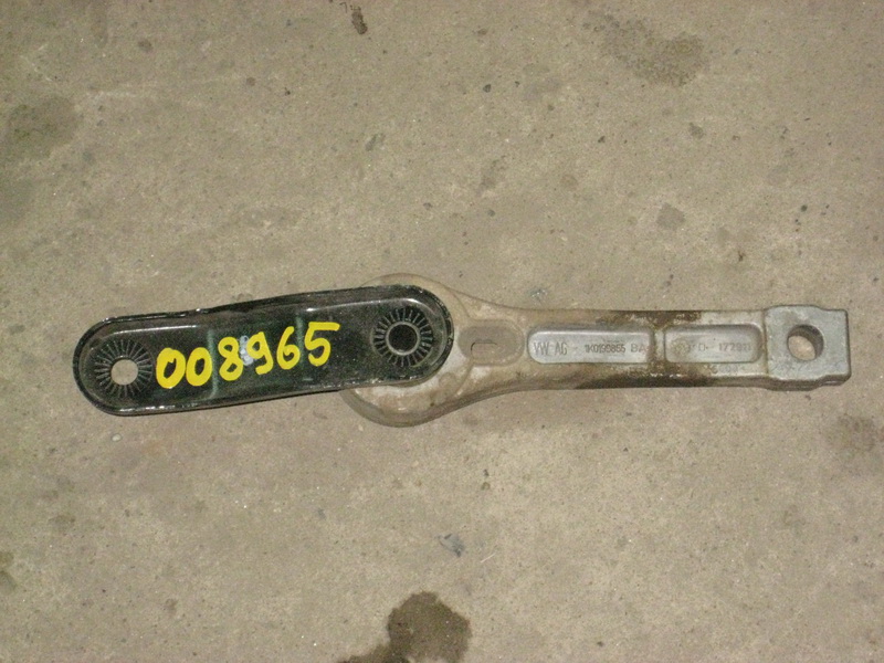 Опора двигателя задняя Skoda Octavia A5